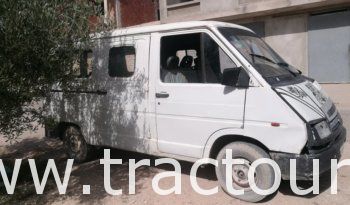 À vendre Utilitaire fourgon Renault Trafic T1100D complet