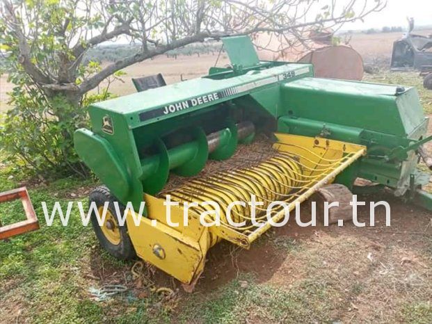 À vendre Presse à paille – Brissa John Deere 349 complet