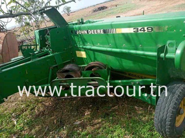 À vendre Presse à paille – Brissa John Deere 349 complet