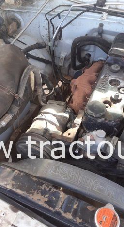 À vendre Camionnette 4 portes avec benne Isuzu complet