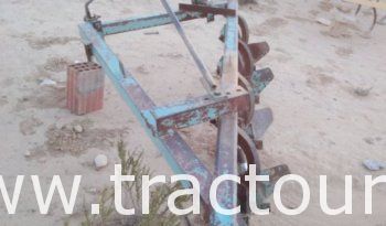 À vendre Déchaumeuse à 5 socs complet