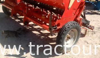 À vendre Semoir conventionnel à dents Sola TRISEM-294-ESP complet