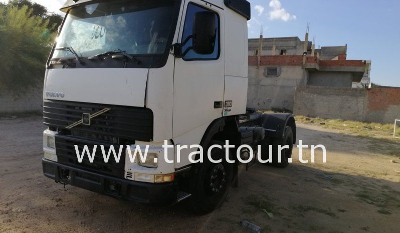 À vendre Tracteur Volvo FH12 380 avec semi remorque benne TP Sicame complet