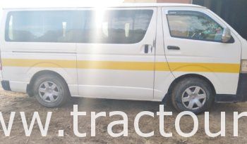 À vendre Utilitaire Toyota HiAce complet