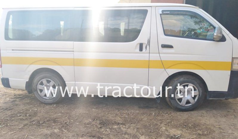 À vendre Utilitaire Toyota HiAce complet