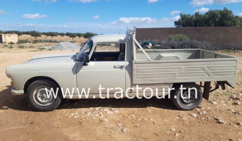 À vendre Camionnette 2 portes avec benne Peugeot 404 complet