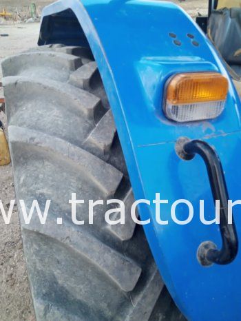 À vendre Tracteur New Holland TD80 complet