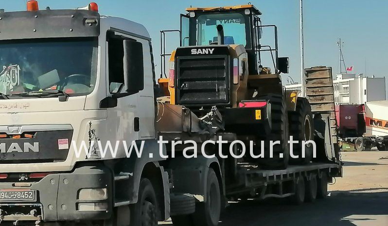Service de transport d’engin et de location de camion avec porte char complet