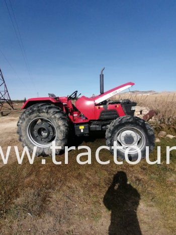 À vendre Tracteur Mahindra 9200 complet