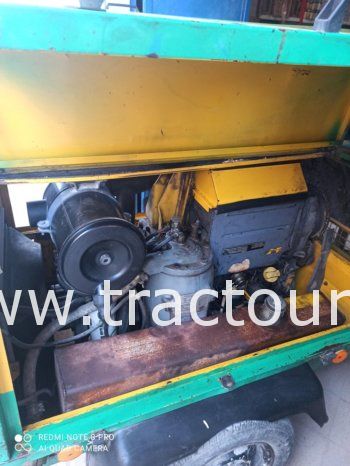 À vendre Compresseur de chantier Atlas Copco avec moteur Deutz 3 cylindres complet