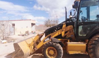 À vendre Tractopelle Caterpillar 428E complet