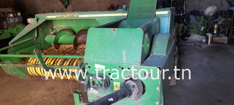 À vendre Presse à paille – Brissa John Deere 359 complet