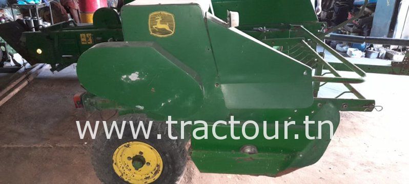 À vendre Presse à paille – Brissa John Deere 359 complet
