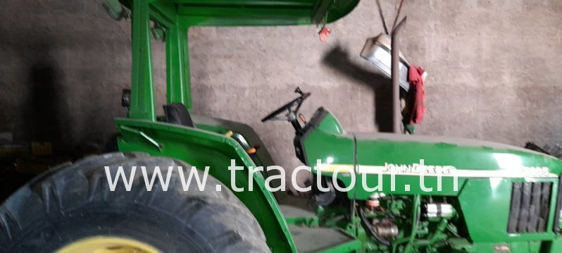 À vendre Tracteur John Deere 5605 complet