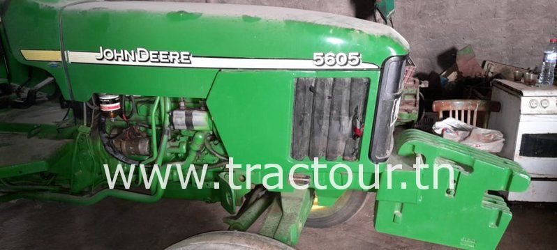 À vendre Tracteur John Deere 5605 complet