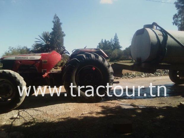 À vendre Tracteur Mahindra 8000 complet