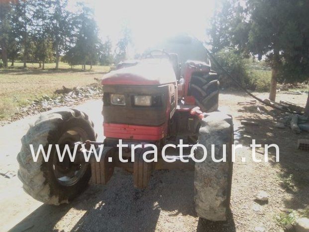 À vendre Tracteur Mahindra 8000 complet