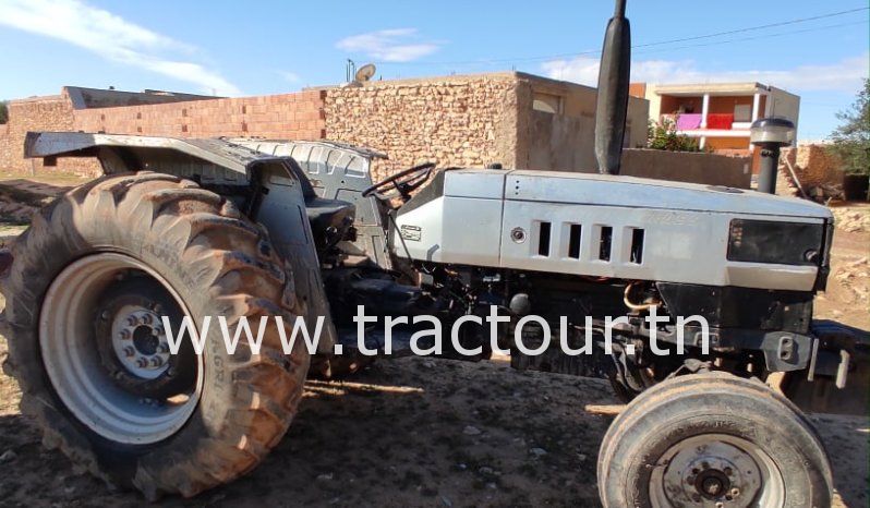 À vendre Tracteur Lamborghini Cross 674-70 N avec 2 semi-remorques agricoles citernes et une semi remorque agricole benne complet