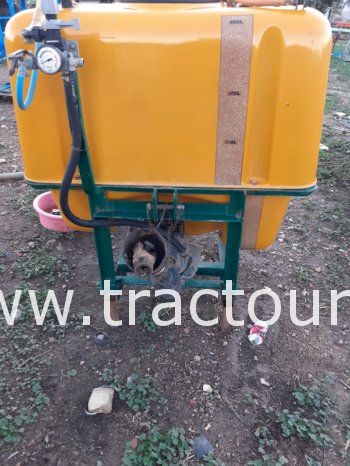 À vendre Pulvérisateur porté 600 litres complet