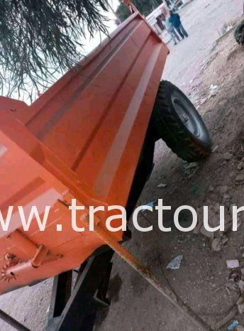 À vendre Semi remorque agricole benne 5 tonnes complet