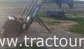 À vendre Chargeur Frontal pour tracteur MX 75u complet