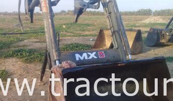 À vendre Chargeur Frontal pour tracteur MX 75u complet