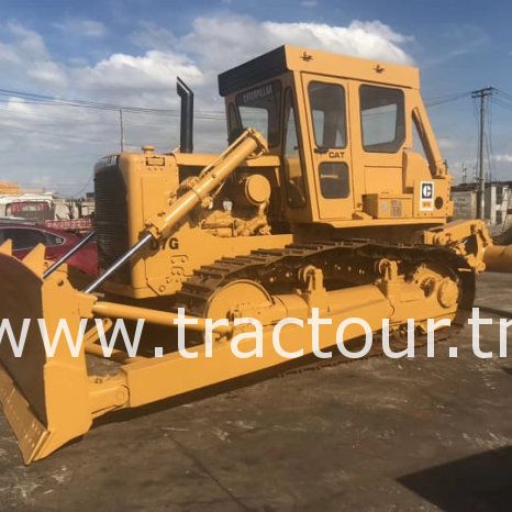 À louer Bulldozers Caterpillar D7G للكراء complet