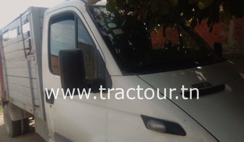 À vendre Camion plateau avec ridelles Iveco Daily 35c11 complet
