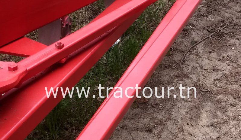 À vendre Charrue à 4 socs semi portée Kverneland complet