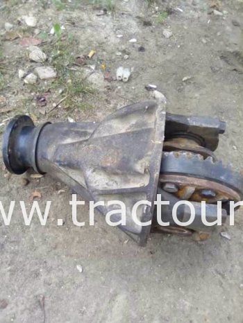 À vendre différentiel de pont (ببوشة ) Isuzu DMax complet