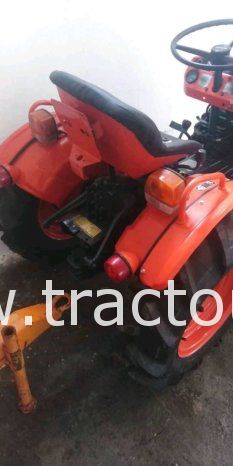 À vendre Micro-tracteur Kubota B7100 complet