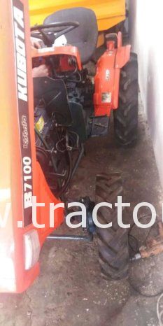 À vendre Micro-tracteur Kubota B7100 complet