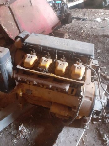 À vendre Moteur 4 cylindres Hatz avec embrayage et arbre de transmission complet