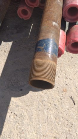 À vendre Tube pétrolier de forage en acier – Longeur 13.25m – Diamètre 90mm – Quantité 100 tubes complet