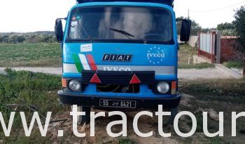 À vendre Camion plateau avec ridelles OM 40 complet