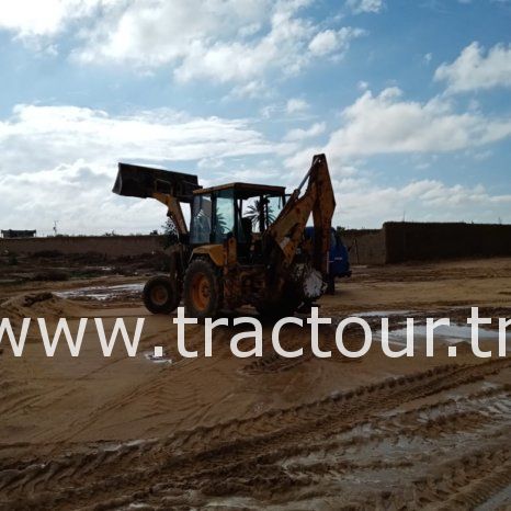 À vendre Tractopelle Massey Ferguson MF complet