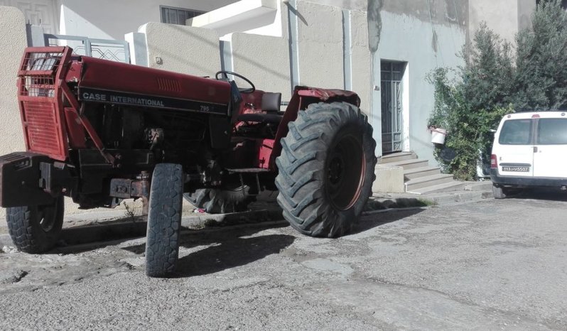 À vendre Tracteur Case IH 795 complet