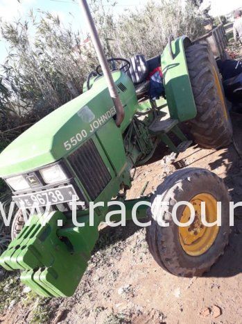 À vendre Tracteur John Deere 5500 complet