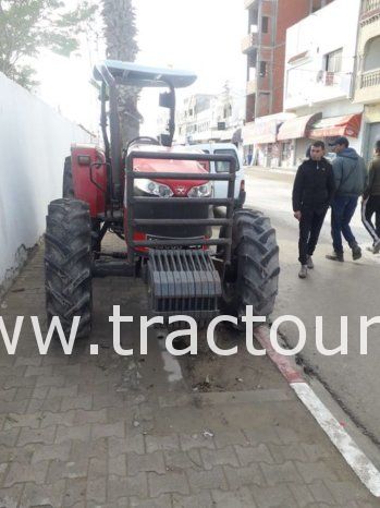 À vendre Tracteur Massey Ferguson 4708 complet
