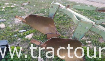 À vendre Charrue à 2 socs Simma complet