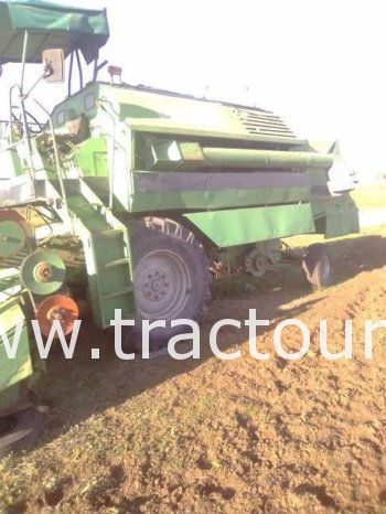 À vendre Moissonneuse batteuse Deutz-Fahr M1300 complet