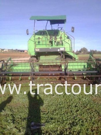 À vendre Moissonneuse batteuse Deutz-Fahr M1300 complet