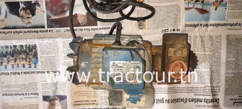 À vendre motopompe électrique Pedrollo 2 ch – 220 V – débit 140 L/min à 26m (Made in Italy) complet