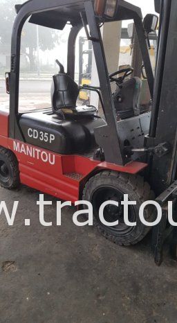 À vendre Chariot élévateur diesel Manitou CD 35 P 3.5 tonnes (2015) complet