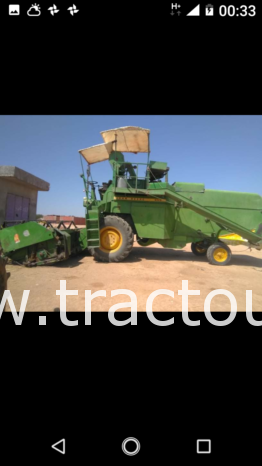 À vendre Moissonneuse batteuse John Deere 955 complet