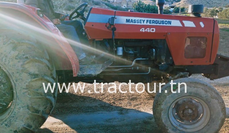 À vendre Tracteur Massey Ferguson 440 complet
