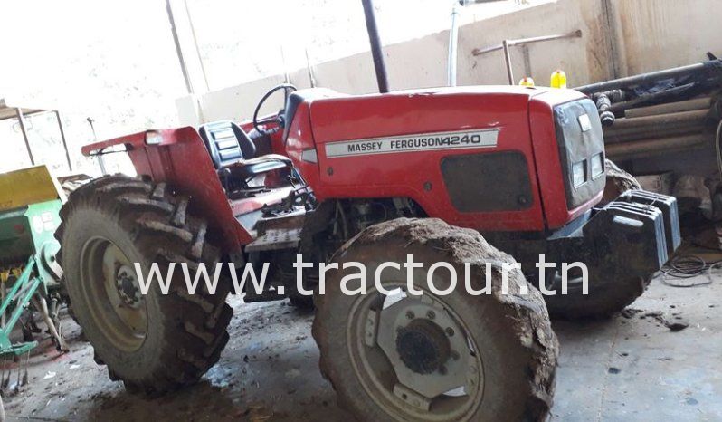 À vendre Tracteur Massey Ferguson 4240 complet