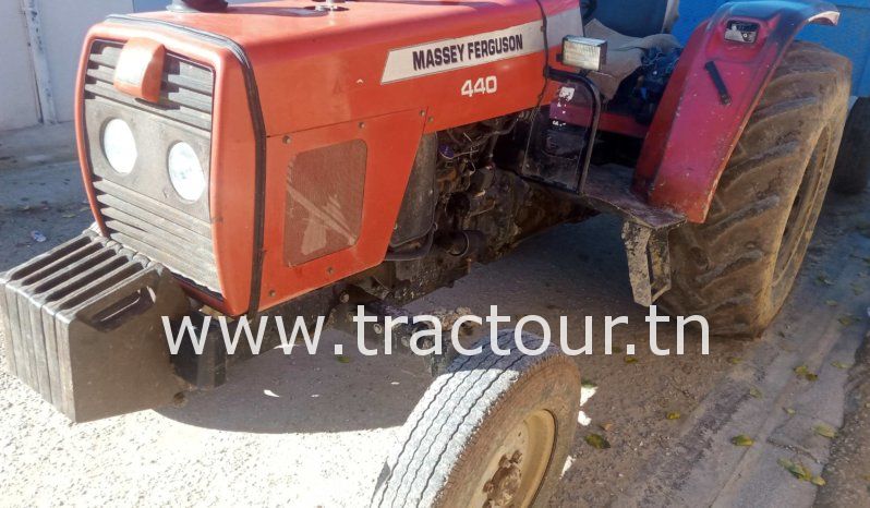 À vendre Tracteur Massey Ferguson 440 (2010) complet