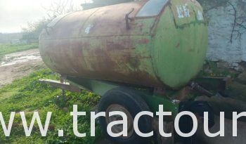 À vendre Semi remorque agricole citerne 3000 Litres complet