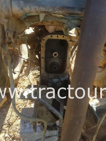 À vendre Tracteur Massey Ferguson 595 pour pièce de rechange complet